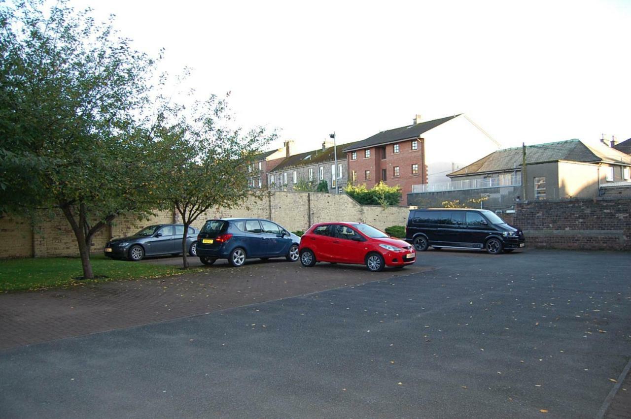 Park Lets Apartment Dumbarton Bagian luar foto